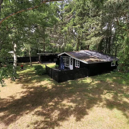 4 Person In Rodby-by Traum Rodby