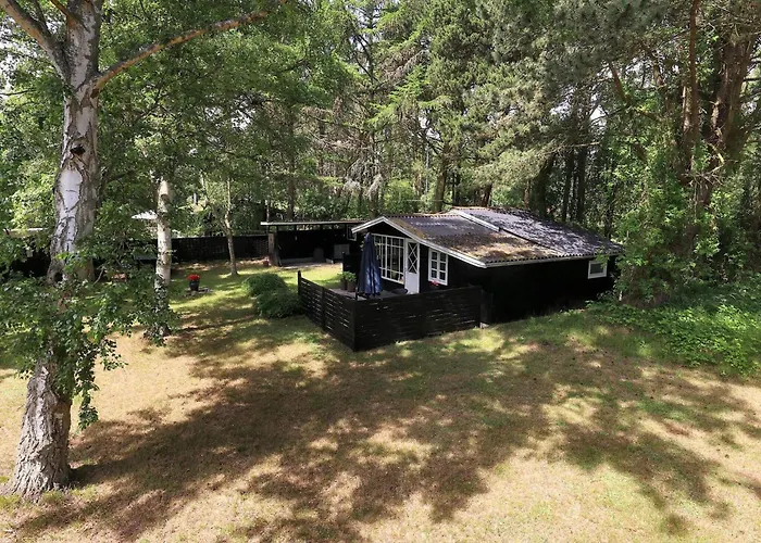 4 Person In Rodby-by Traum Rodby