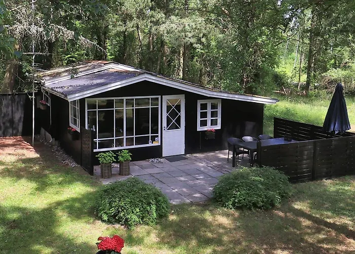 4 Person In Rodby-by Traum * Rodby