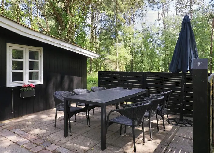 4 Person In Rodby-by Traum * Rodby